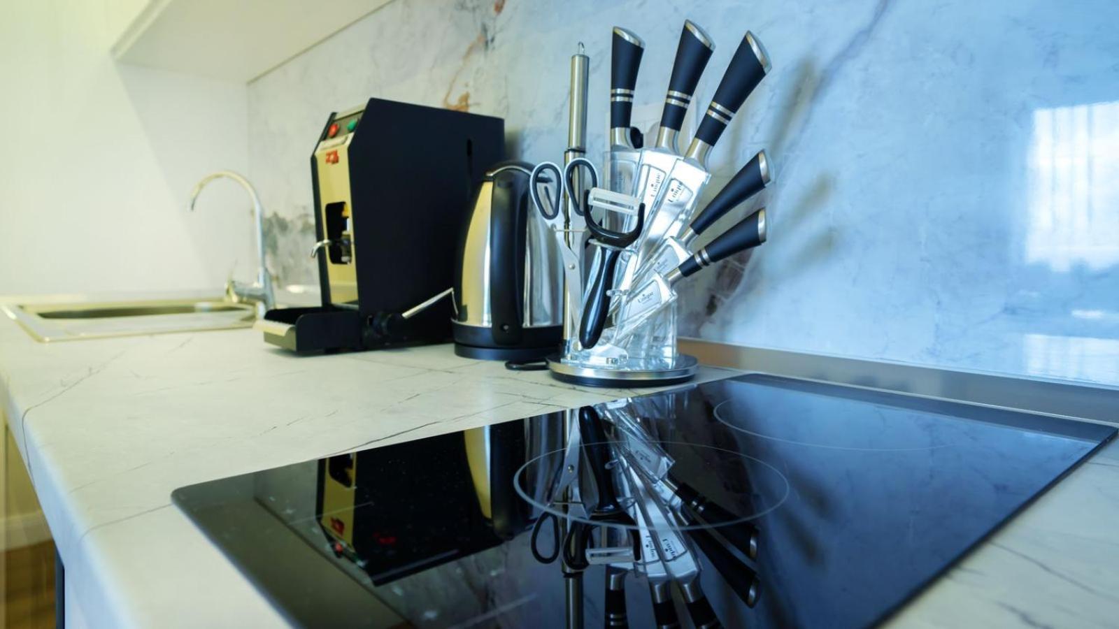 Apartament Luxury At Airalbania And Near Blloku