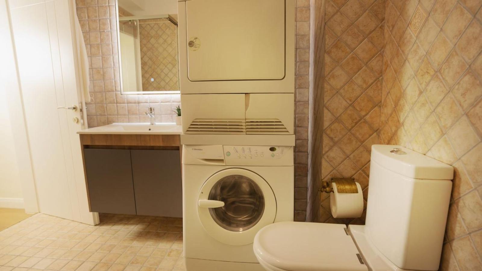 Apartamento Luxury At Airalbania And Near Blloku Tirana